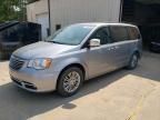 2016 Chrysler Town & Country Touring L