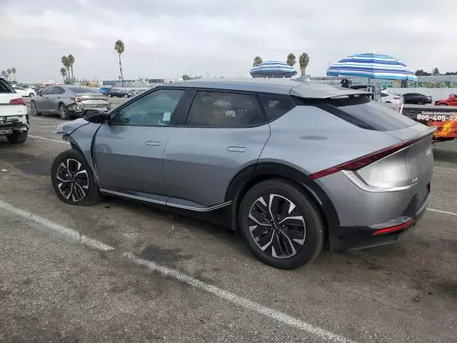 2024 KIA EV6 Light