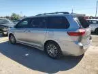 2018 Toyota Sienna XLE