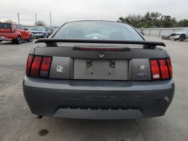 2004 Ford Mustang