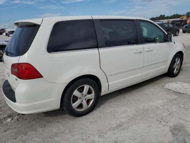 2010 Volkswagen Routan SE