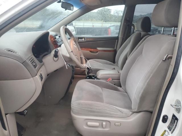 2006 Toyota Sienna XLE