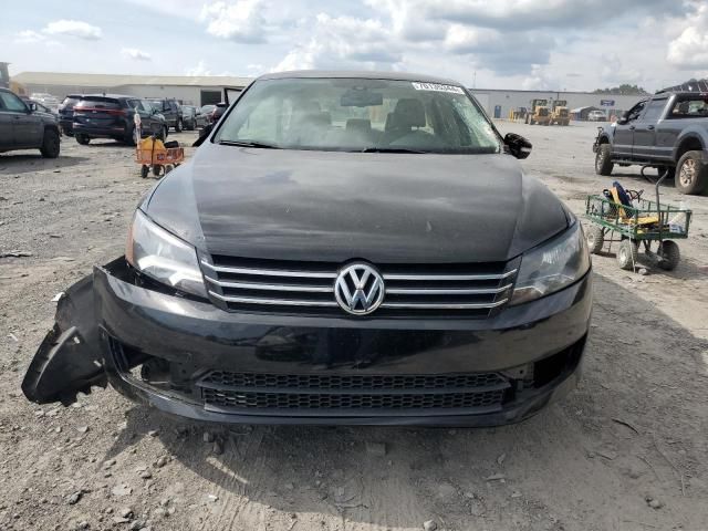 2014 Volkswagen Passat SE