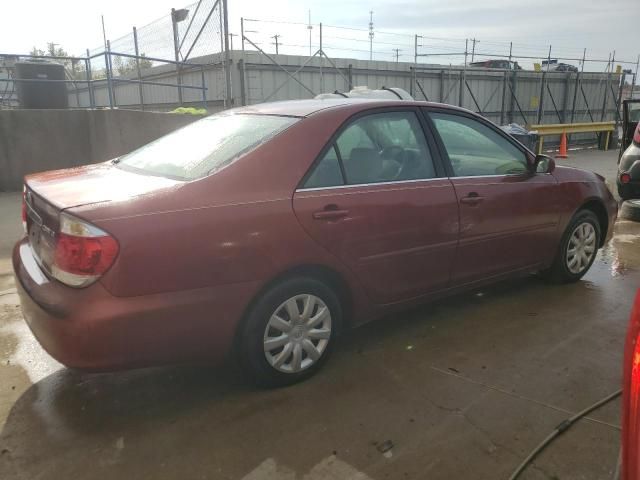 2005 Toyota Camry LE