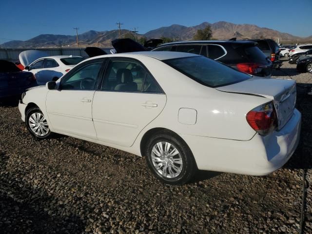 2005 Toyota Camry LE