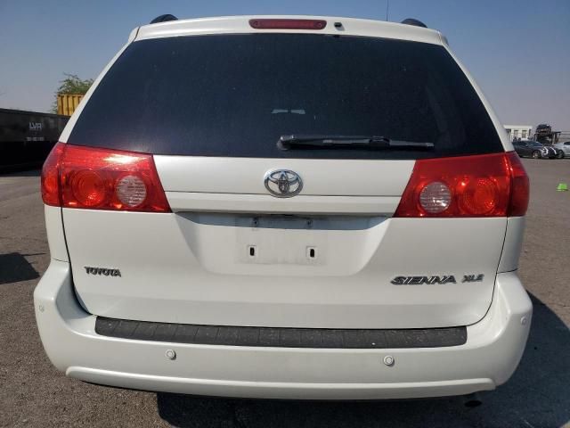 2010 Toyota Sienna XLE