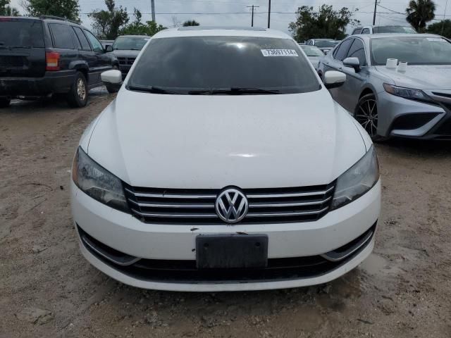 2013 Volkswagen Passat SE