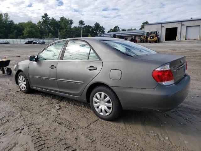 2005 Toyota Camry LE