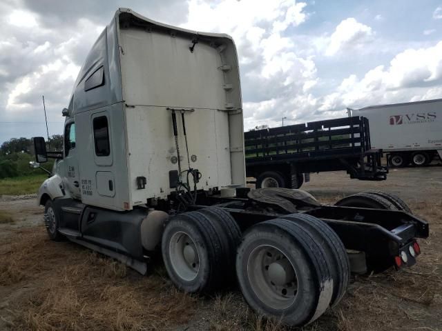 2018 Kenworth Construction T680