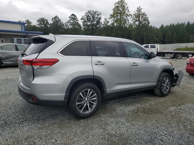 2019 Toyota Highlander SE