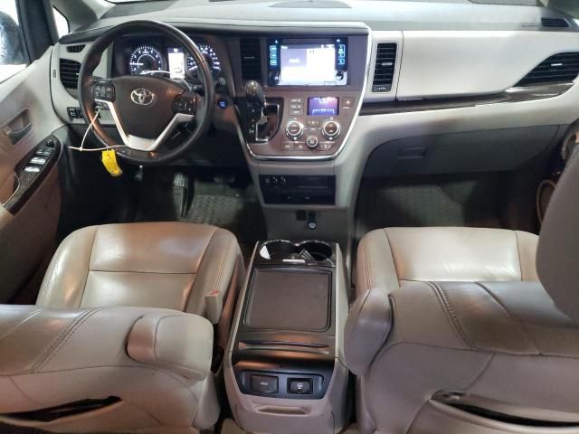 2015 Toyota Sienna XLE