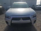 2013 Mitsubishi Outlander ES