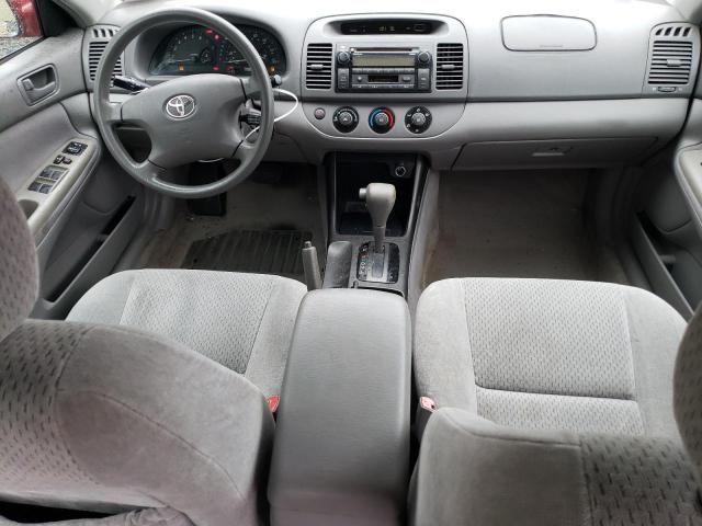 2004 Toyota Camry LE