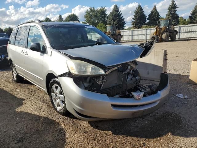 2005 Toyota Sienna CE