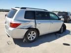 2010 Toyota Highlander SE