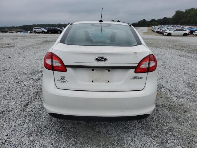 2013 Ford Fiesta SE