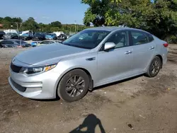 Carros salvage sin ofertas aún a la venta en subasta: 2016 KIA Optima LX