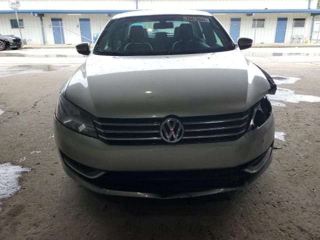 2014 Volkswagen Passat S