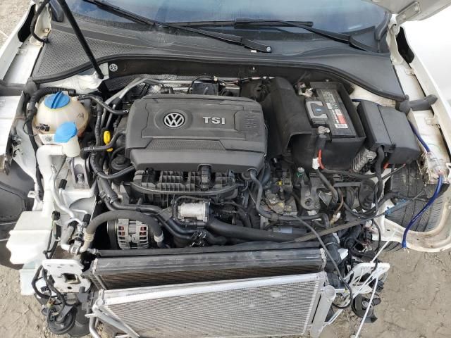 2014 Volkswagen Passat SE