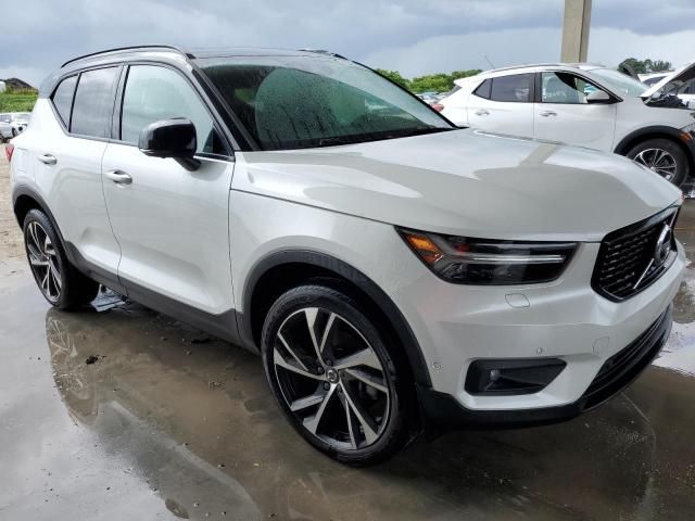 2021 Volvo XC40 T5 R-Design