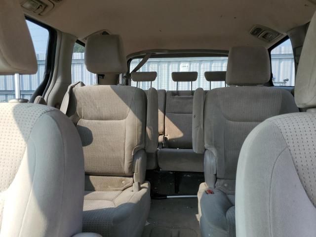 2009 Toyota Sienna CE