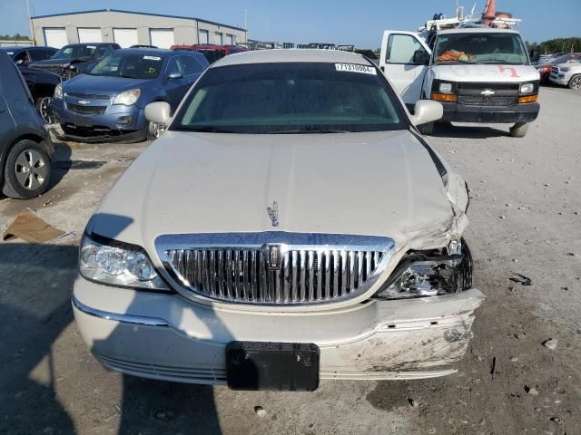 2007 Lincoln Town Car Signature