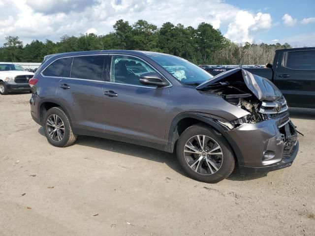 2019 Toyota Highlander LE