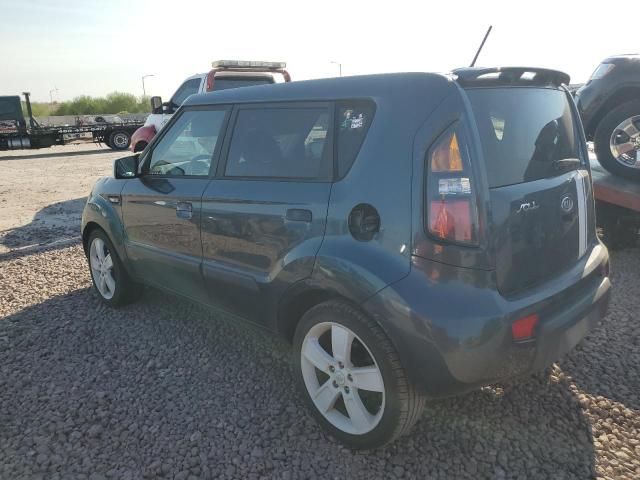 2010 KIA Soul +