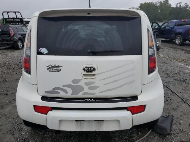 2011 KIA Soul +