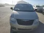 2005 Chrysler Town & Country