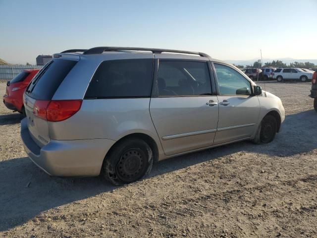 2009 Toyota Sienna CE