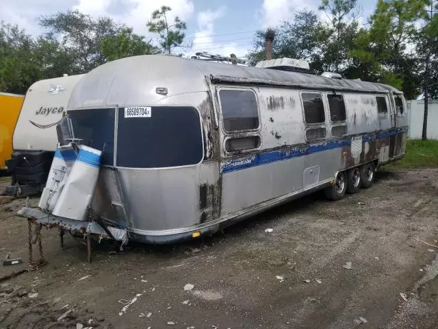 1990 Airstream Travel Trailer