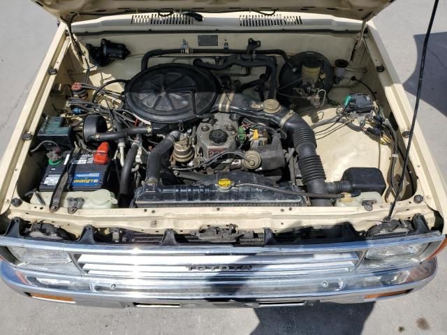 1988 Toyota Pickup 1/2 TON RN50