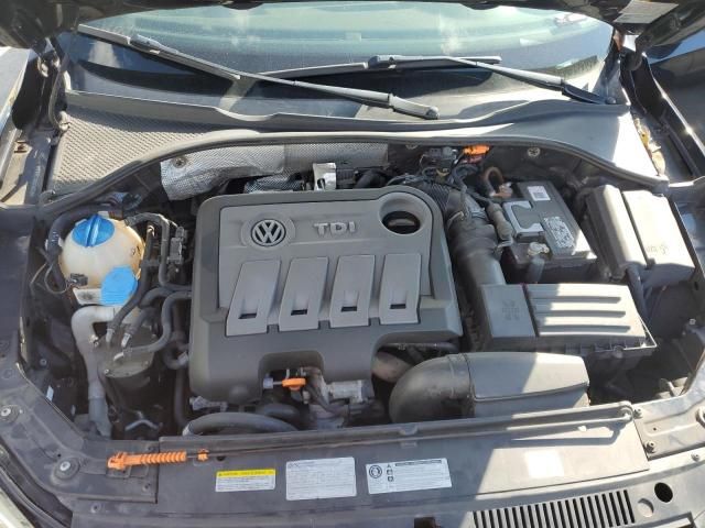 2013 Volkswagen Passat SE