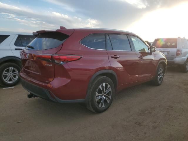 2021 Toyota Highlander Hybrid XLE