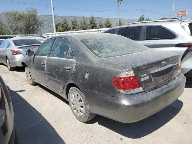 2005 Toyota Camry LE