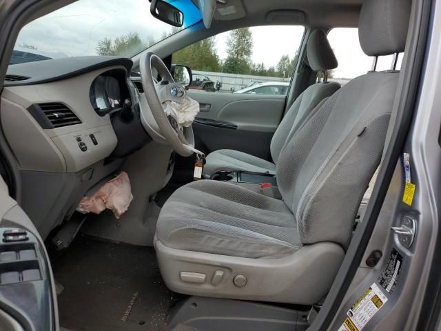 2011 Toyota Sienna LE