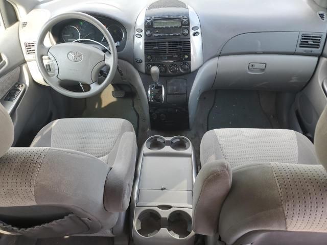 2007 Toyota Sienna CE