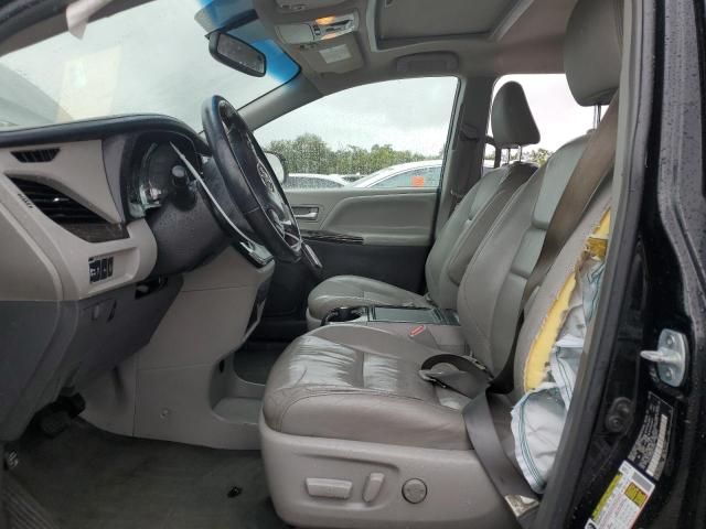 2016 Toyota Sienna XLE