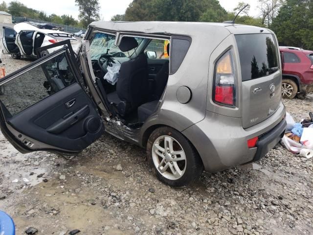 2011 KIA Soul +