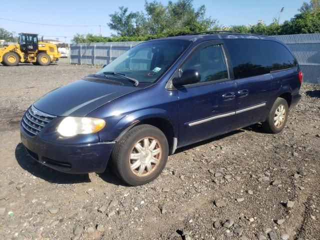 2006 Chrysler Town & Country Touring