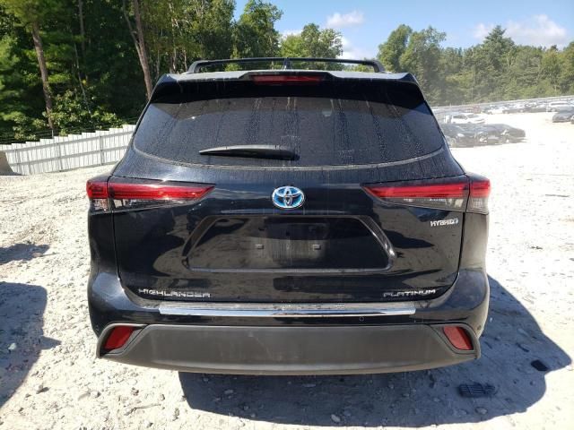 2022 Toyota Highlander Hybrid Platinum