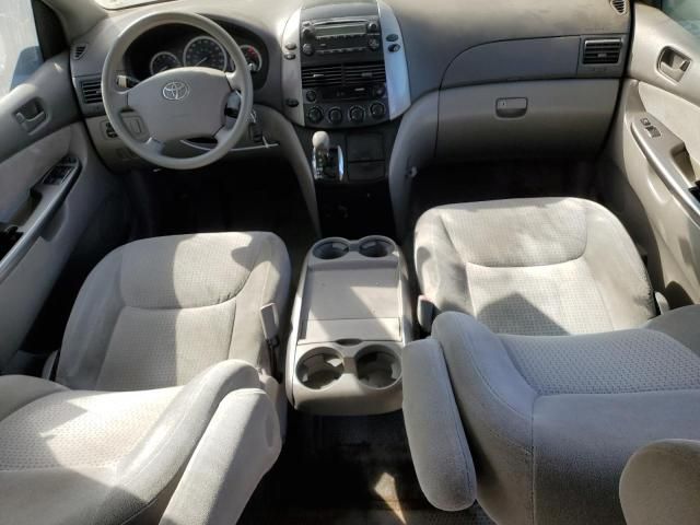 2006 Toyota Sienna CE