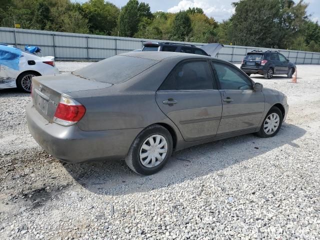 2005 Toyota Camry LE