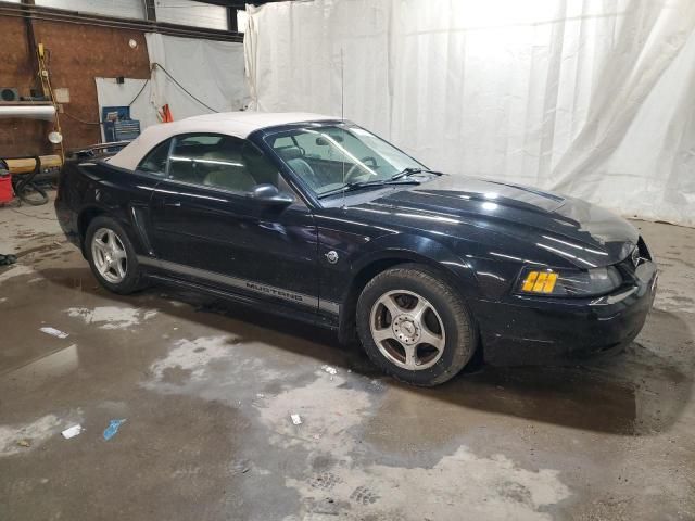 2004 Ford Mustang