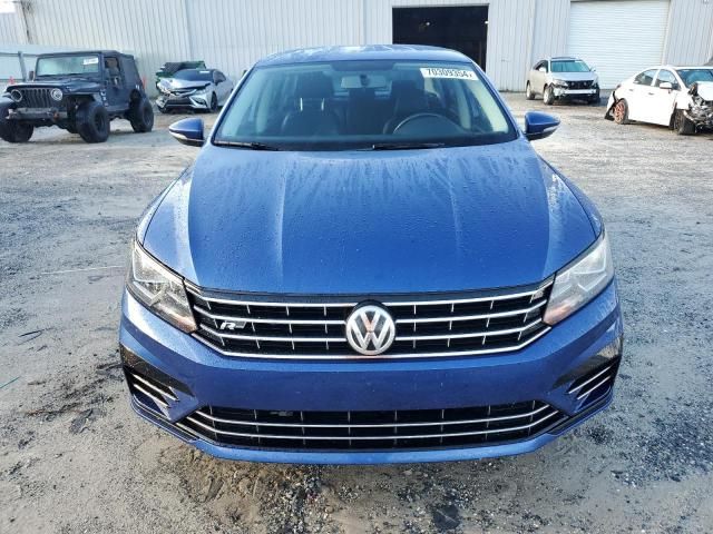 2017 Volkswagen Passat R-Line