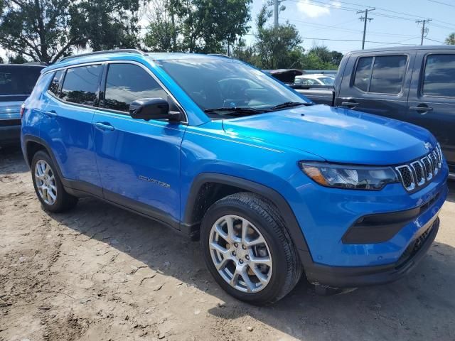 2023 Jeep Compass Latitude LUX