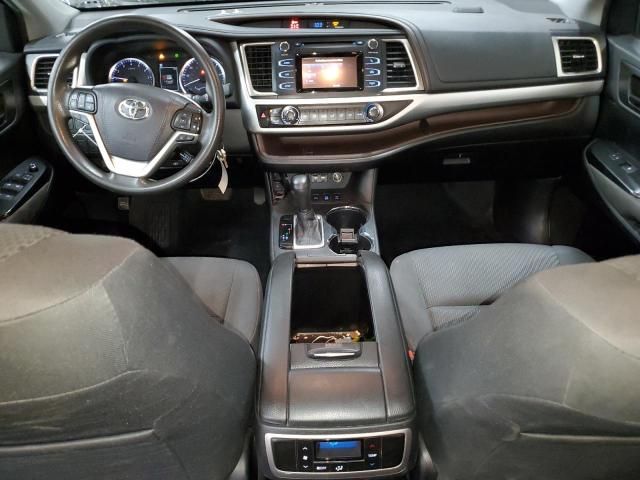 2019 Toyota Highlander LE