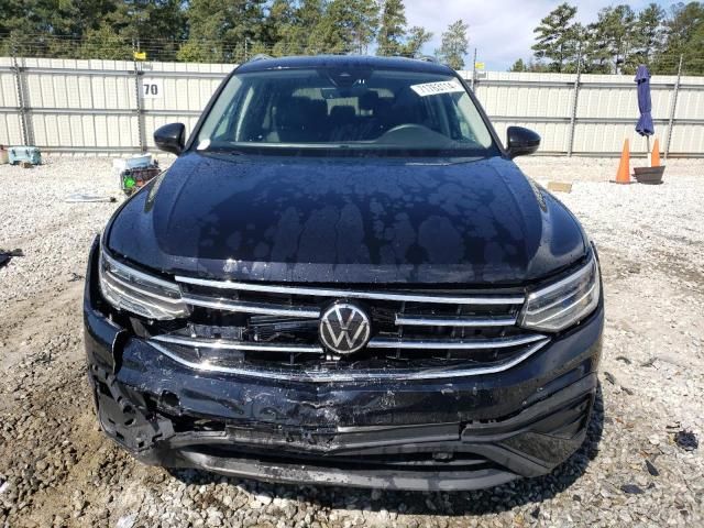 2023 Volkswagen Tiguan SE