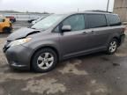 2016 Toyota Sienna LE